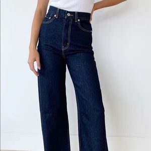 Levi’s High Waisted Straight Jeans - Dark Wash